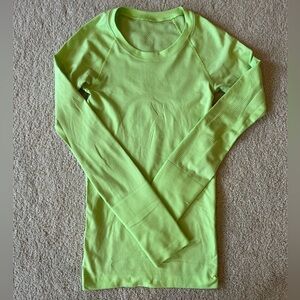BRIGHT GREEN Swiftly Tech Long Sleeve 2.0
Regular Length. Size 0. like new